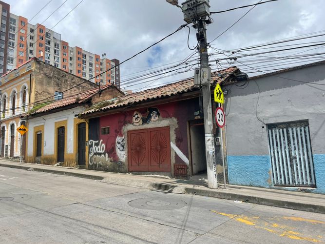Casa de 7 alcobas en venta en Las Brisas, Bogotá, 448 m² · foto 15 de 15