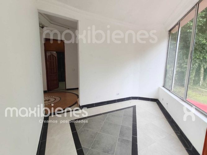 Casa de 3 alcobas en arriendo en Vereda Zungo Carretera, Apartado, 500 m² · foto 2 de 24