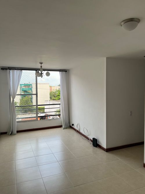 Apartamento de 3 alcobas en venta en Villa De Guadalupe, Cali, 60 m² · foto 9 de 15