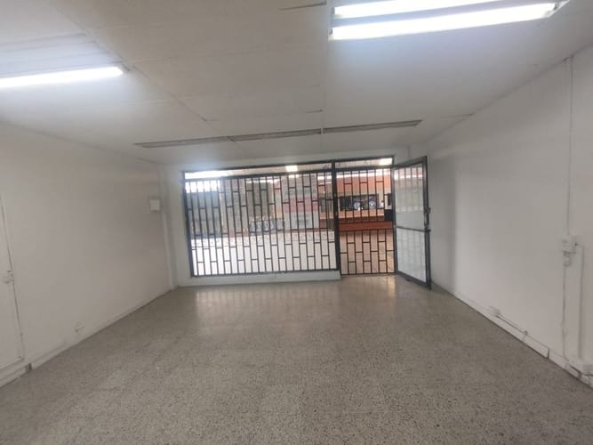 Oficina en venta en Carlos E Restrepo, Medellín, 40 m² · foto 4 de 8