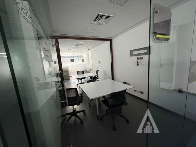 Oficina en arriendo en Ciudad Del Río, Medellín, 509 m² · foto 6 de 24