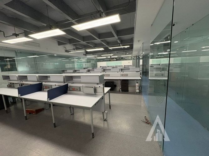 Oficina en arriendo en Ciudad Del Río, Medellín, 509 m² · foto 21 de 24