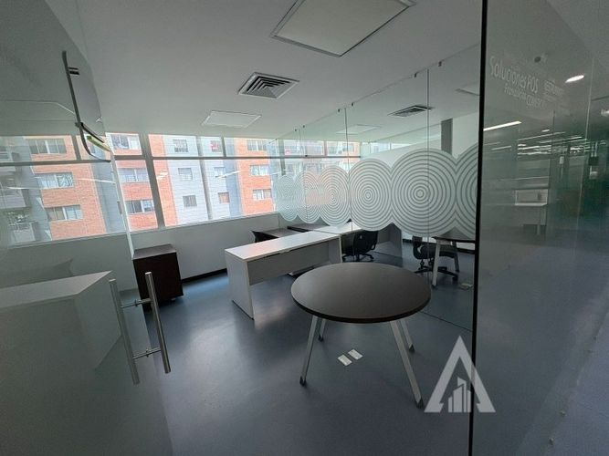 Oficina en arriendo en Ciudad Del Río, Medellín, 509 m² · foto 22 de 24