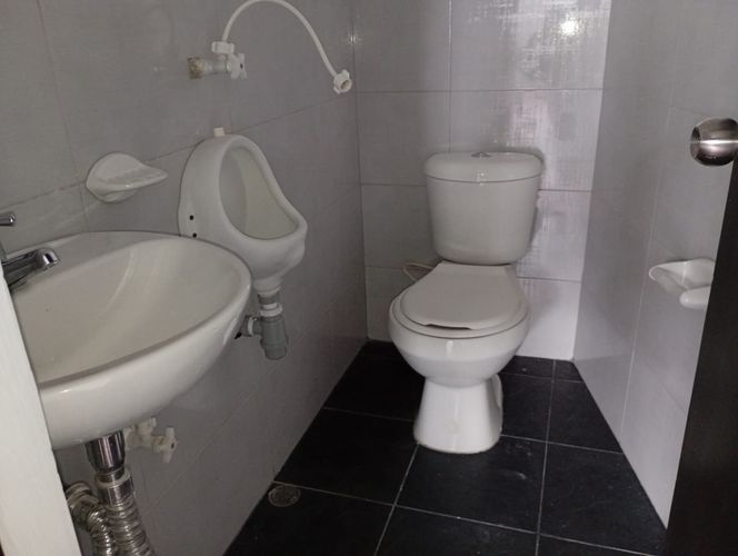 Local en arriendo en La Candelaria, Medellín, 160 m² · foto 10 de 10