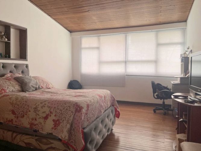 Casa de 3 alcobas en venta en Ciudad Salitre, Bogotá, 313 m² · foto 8 de 23