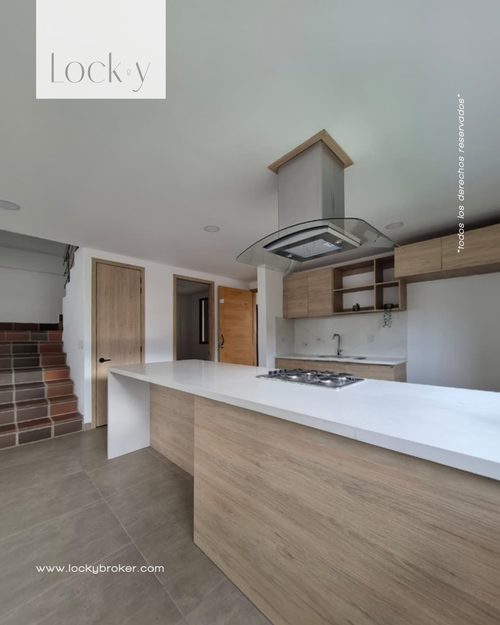 Casa de 4 alcobas en venta en El Porvenir, Rionegro, 220 m² · foto 3 de 24