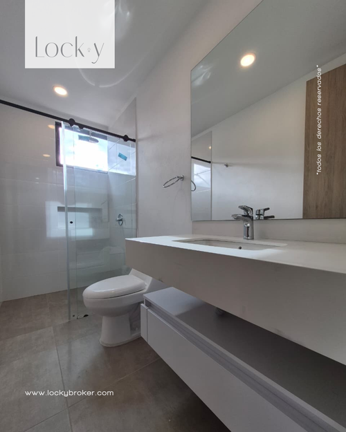 Casa de 4 alcobas en venta en El Porvenir, Rionegro, 220 m² · foto 19 de 24