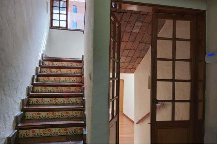 Casa de 5 alcobas en venta en Sotileza, Bogotá, 350 m² · foto 10 de 24