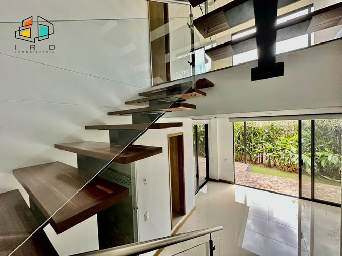Casa de 4 alcobas en venta en Loma El Atravesado, Envigado, 110 m² · foto 8 de 24