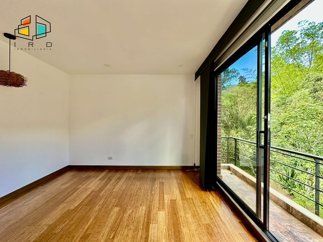 Casa de 4 alcobas en venta en Loma El Atravesado, Envigado, 110 m² · foto 19 de 24