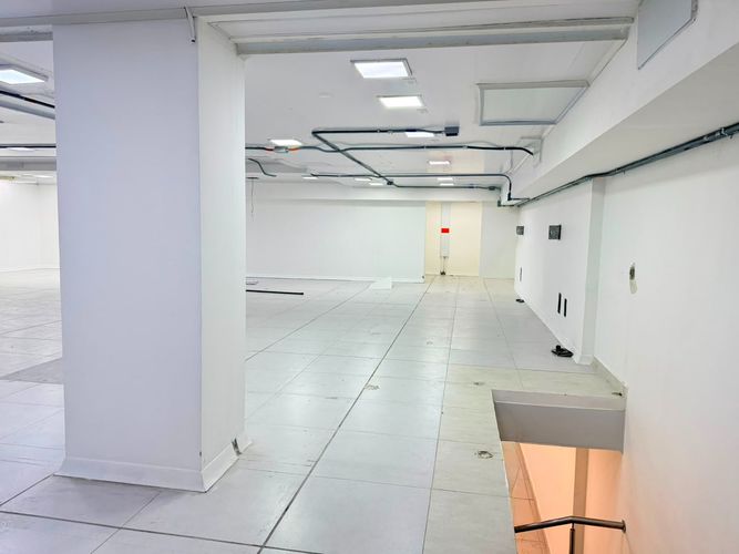 Local en venta en Cristo Rey, Medellín, 460 m² · foto 9 de 19