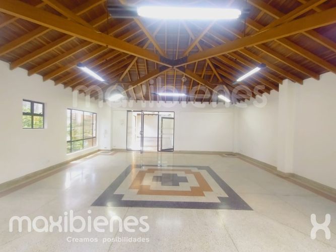 Oficina en arriendo en Estadio, Medellín, 140 m² · foto 5 de 15
