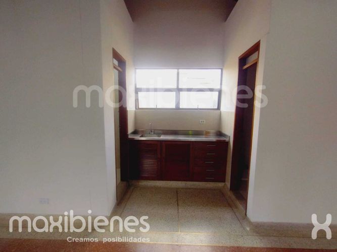 Oficina en arriendo en Estadio, Medellín, 140 m² · foto 13 de 15
