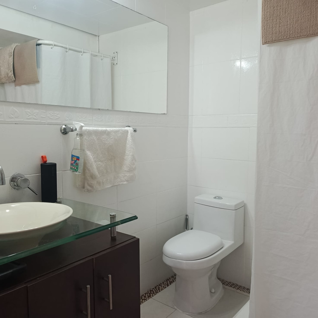 Apartamento en arriendo en Galerias, Bogotá · foto 3 de 14