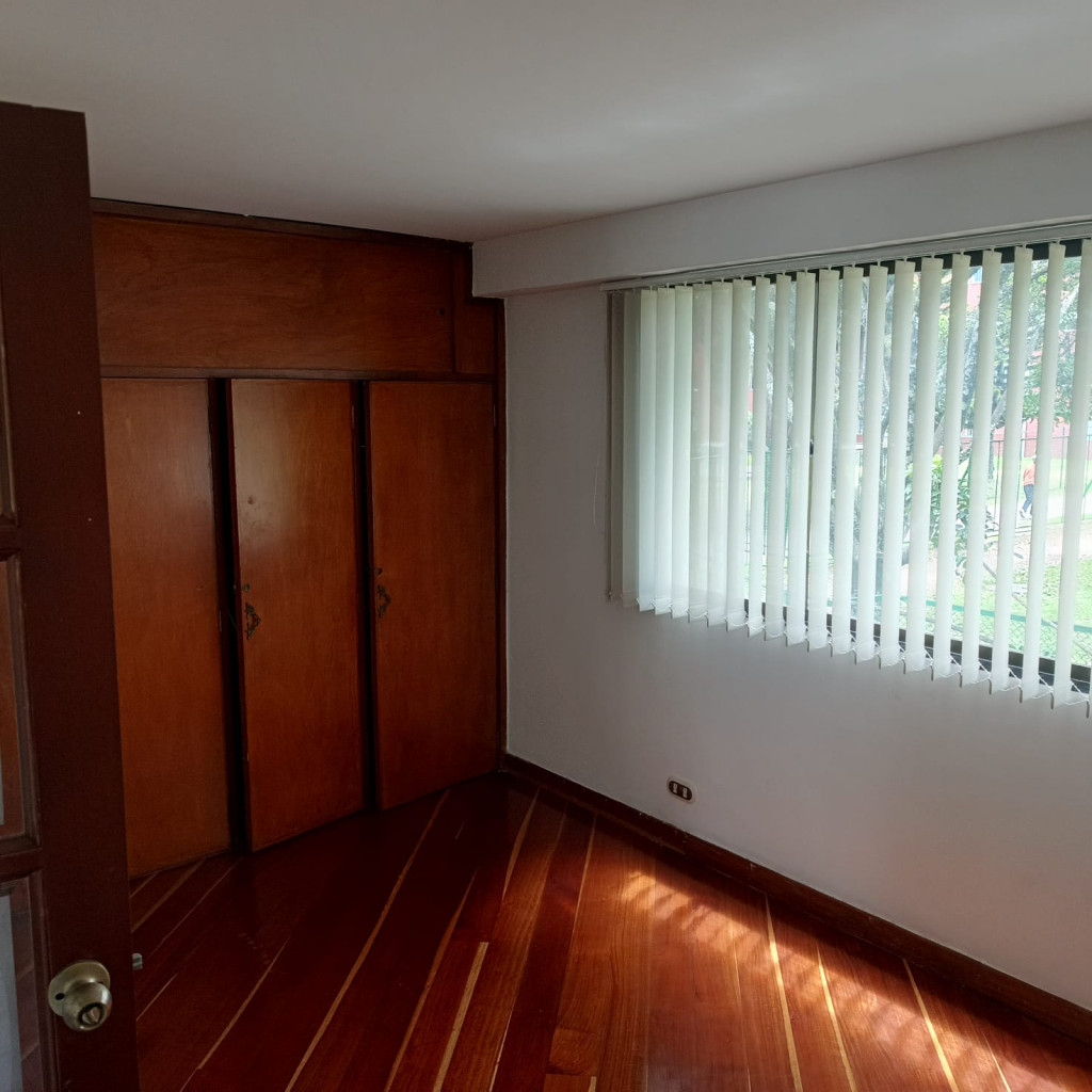 Apartamento en arriendo en Galerias, Bogotá · foto 9 de 14