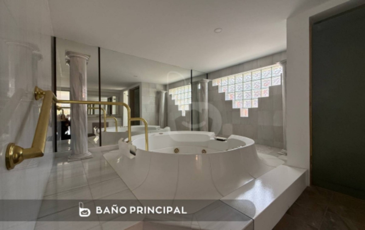 Apartamento en arriendo en La Carolina, Bogotá · foto 2 de 15