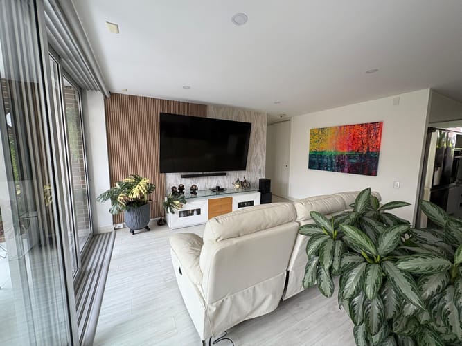 Apartamento en venta en Castropol, Medellín · foto 3 de 17