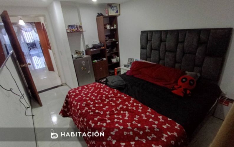 Casa de 4 alcobas en venta en La Alborada, Bogotá, 155 m² · foto 2 de 17
