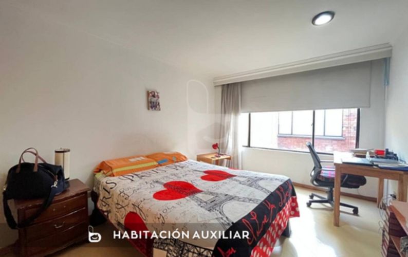 Apartamento de 3 alcobas en venta en Santa Barbara Alta, Bogotá, 201 m² · foto 14 de 22