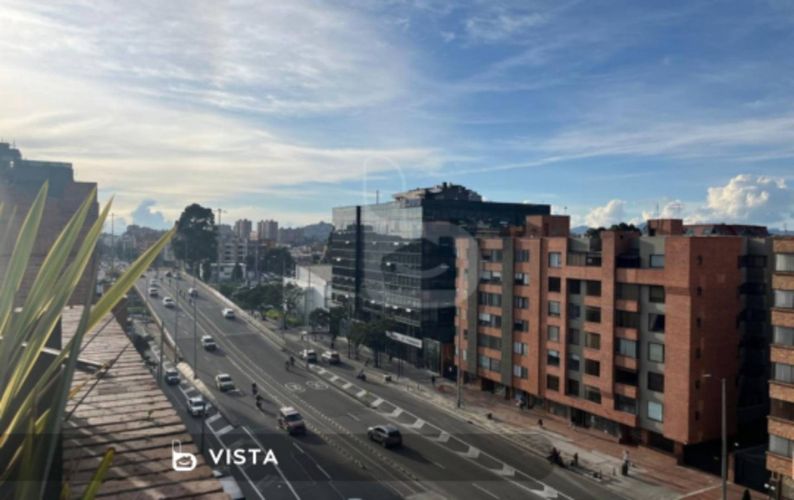 Apartamento de 3 alcobas en venta en Santa Barbara Alta, Bogotá, 201 m² · foto 16 de 22