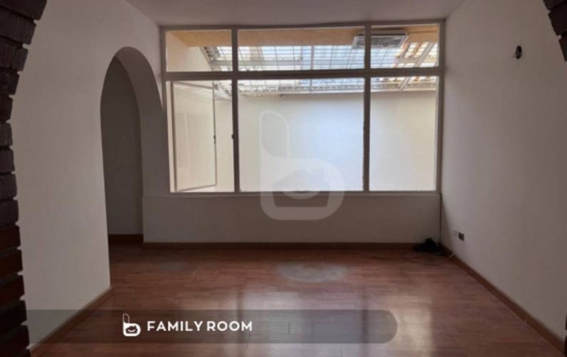 Casa de 6 alcobas en arriendo en Navarra, Bogotá, 252 m² · foto 6 de 20