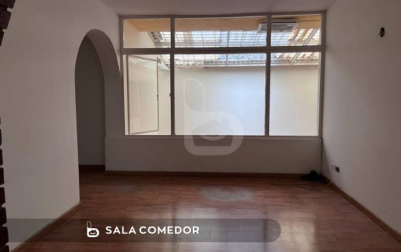 Casa de 6 alcobas en arriendo en Navarra, Bogotá, 252 m² · foto 14 de 20