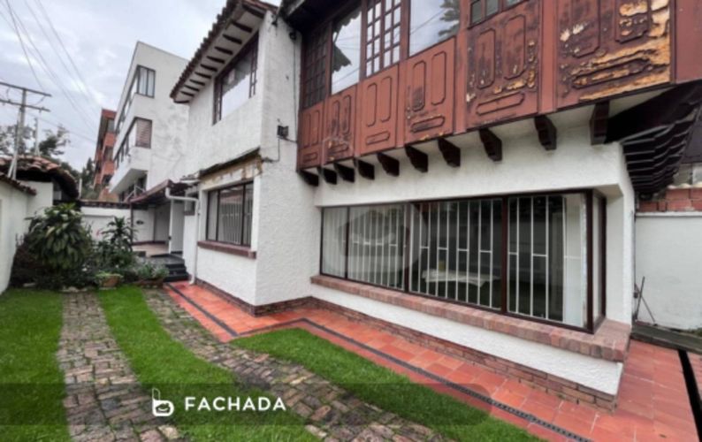 Casa de 6 alcobas en arriendo en Navarra, Bogotá, 252 m² · foto 17 de 20