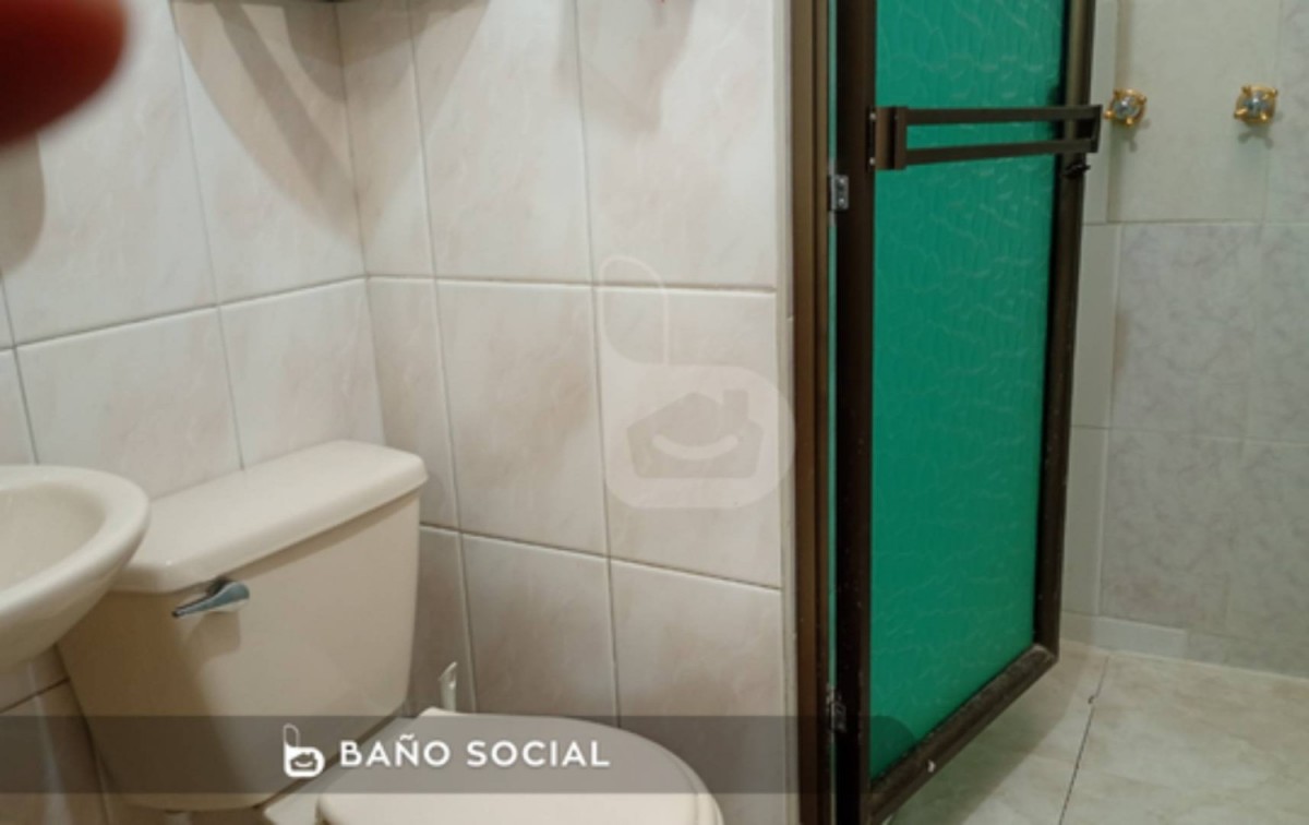 Casa en venta en La Trinidad, Bogotá · foto 2 de 9