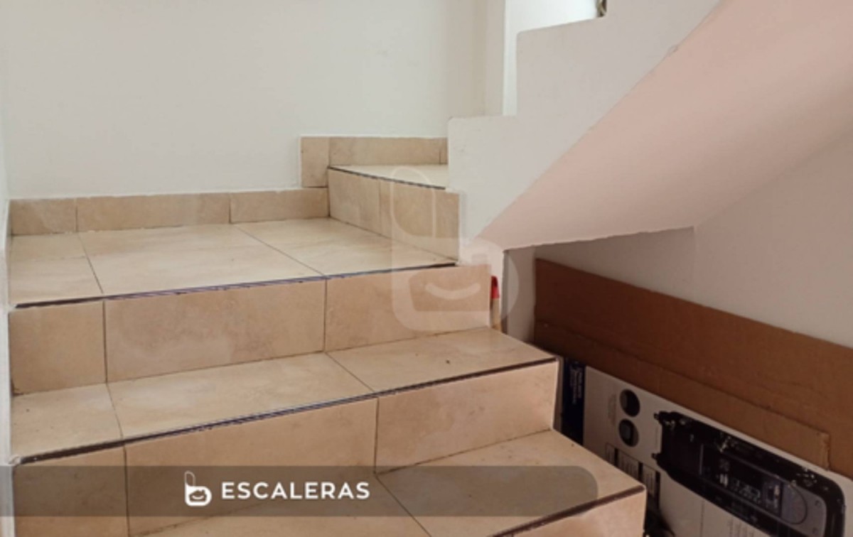Casa en venta en La Trinidad, Bogotá · foto 3 de 9