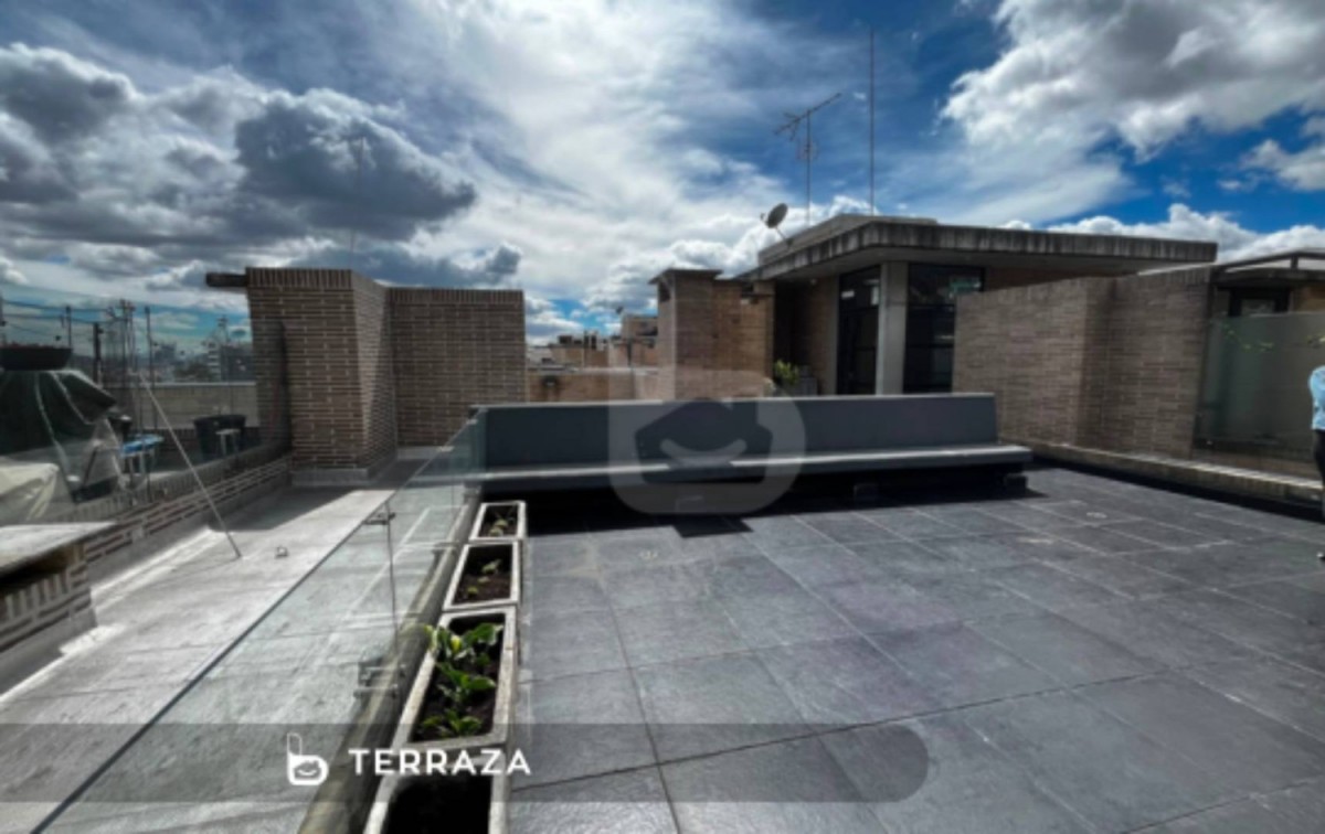 Apartamento en venta en Santa Barbara, Bogotá · foto 2 de 16