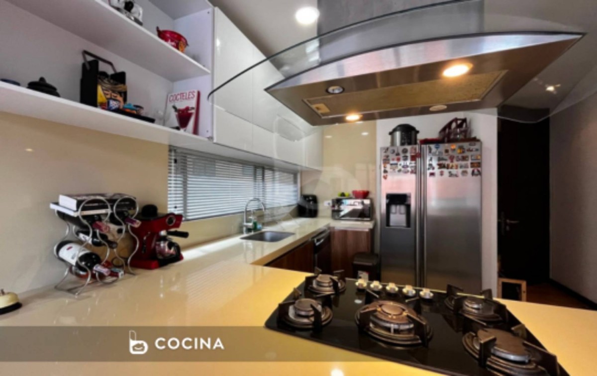 Apartamento en venta en Santa Barbara, Bogotá · foto 7 de 16