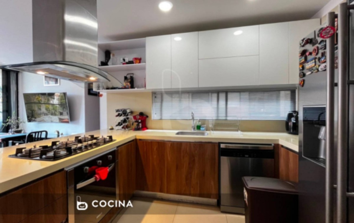 Apartamento en venta en Santa Barbara, Bogotá · foto 15 de 16