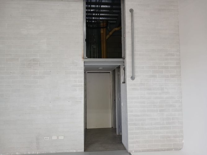 Oficina en arriendo en Cristo Rey, Medellín, 71 m² · foto 5 de 10
