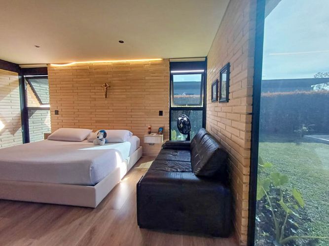 Casa de 4 alcobas en venta en Guayabito, Rionegro, 300 m² · foto 13 de 24