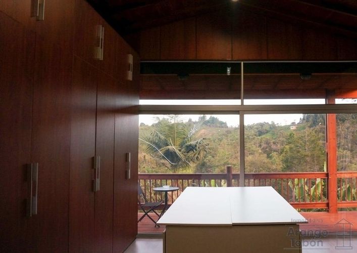 Finca en venta en Guarne, 9000 m² · foto 2 de 23