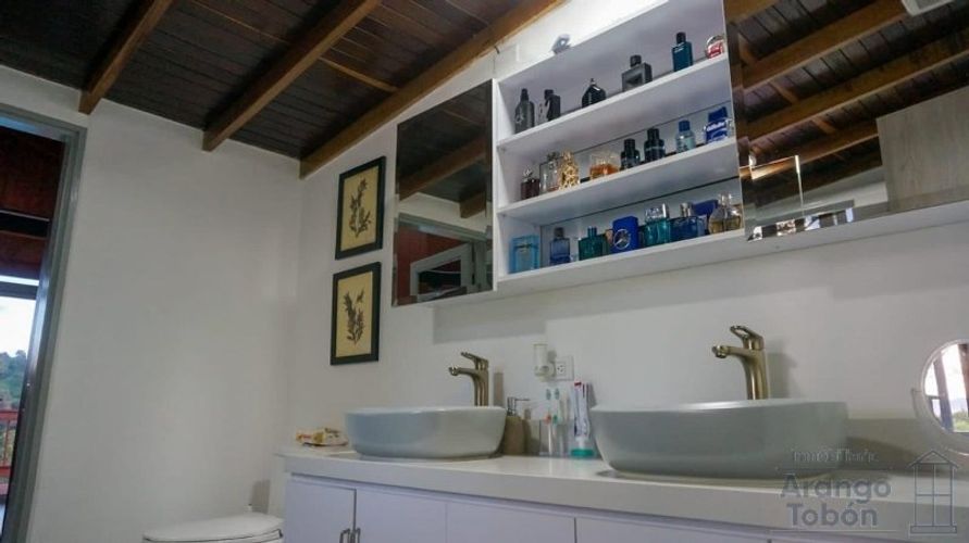 Finca en venta en Guarne, 9000 m² · foto 13 de 23