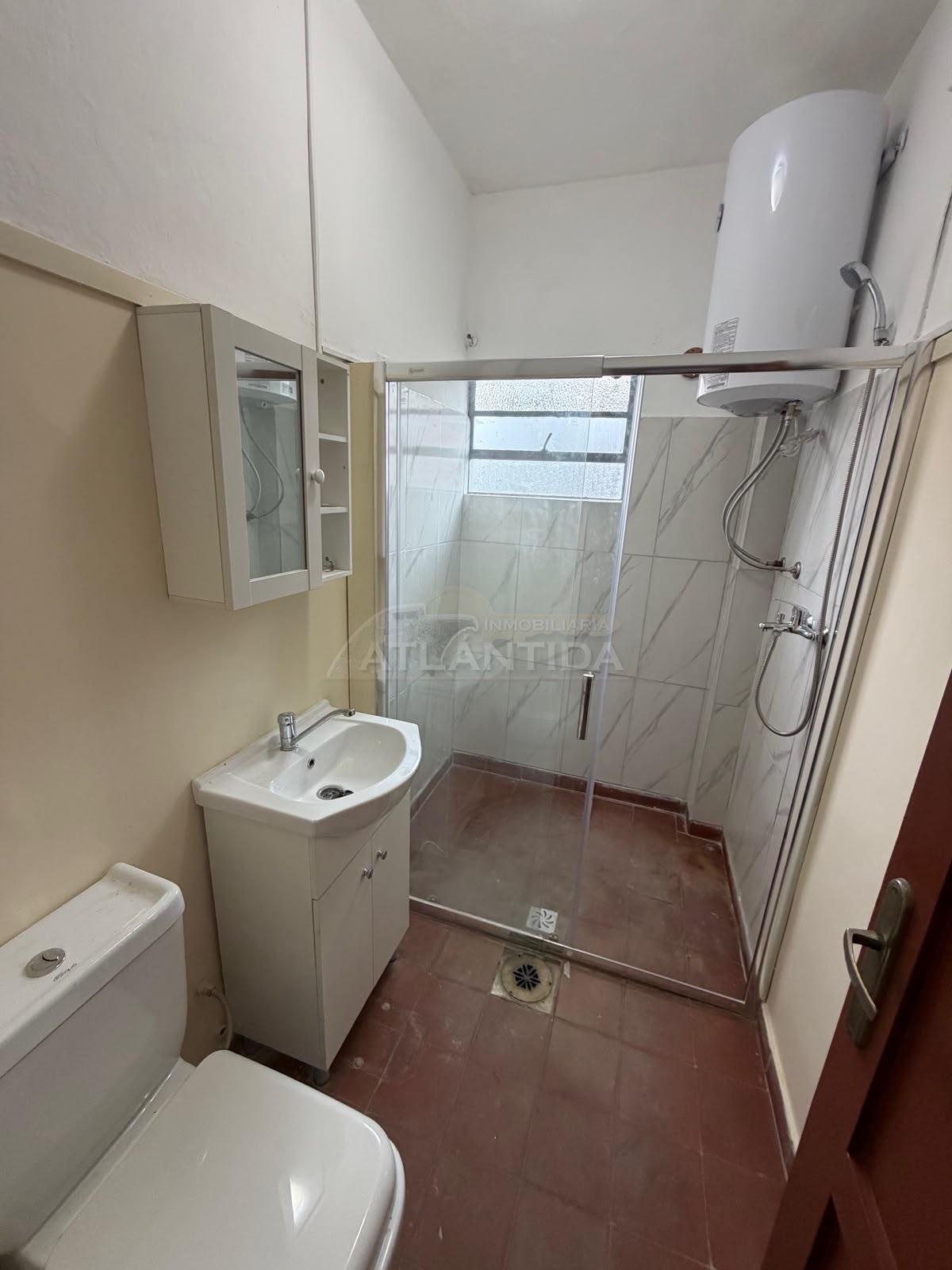 Alquiler Apartamento 2 Dormitorios Sobre Av. De Las Instrucciones Y Av. Millán. Inm Atlántida · Foto 10