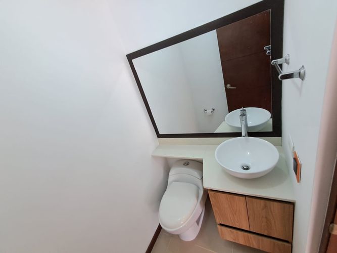 Apartamento de 3 alcobas en arriendo en Los Balsos, Medellín, 116 m² · foto 6 de 21