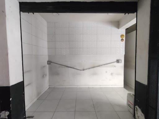 Local en arriendo en Estacion Villa, Medellín, 22 m² · foto 5 de 8