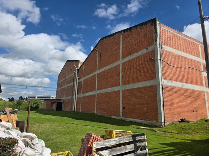 Bodega en arriendo en San Francisco, Soacha, 2100 m² · foto 13 de 16