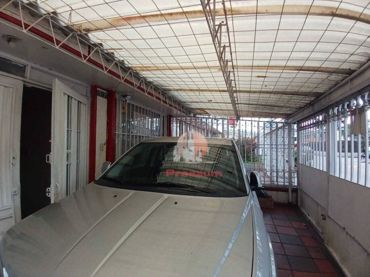 Casa en venta en Normandia, Bogotá · foto 9 de 20