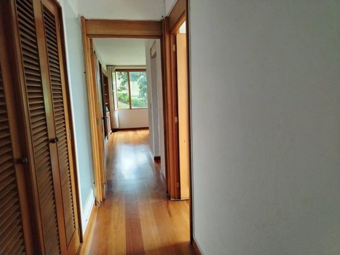 Apartamento de 4 alcobas en venta en Lindaraja, Bogotá, 127 m² · foto 4 de 21