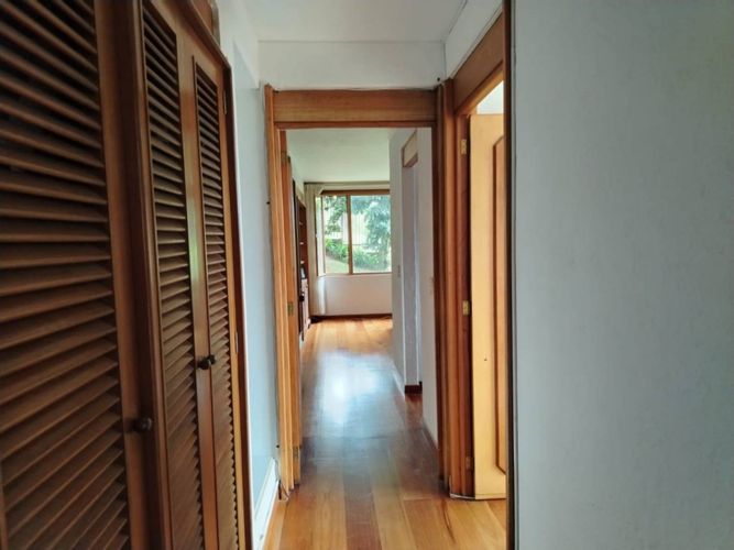 Apartamento de 4 alcobas en venta en Lindaraja, Bogotá, 127 m² · foto 10 de 21