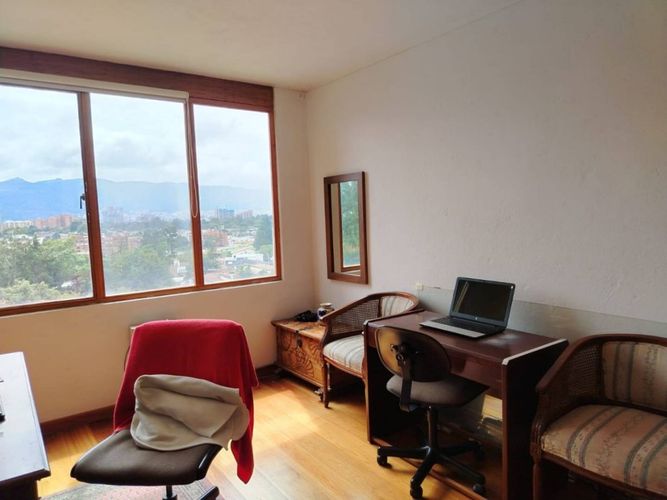 Apartamento de 4 alcobas en venta en Lindaraja, Bogotá, 127 m² · foto 11 de 21
