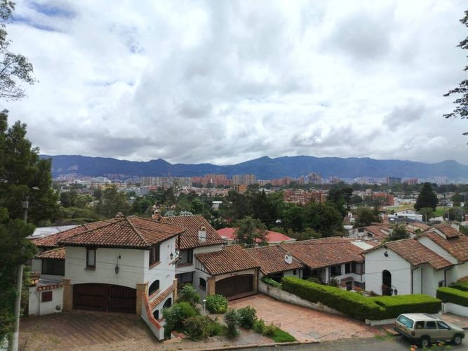 Apartamento de 4 alcobas en venta en Lindaraja, Bogotá, 127 m² · foto 16 de 21