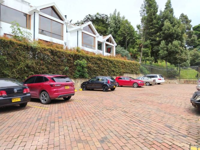 Apartamento de 4 alcobas en venta en Lindaraja, Bogotá, 127 m² · foto 17 de 21