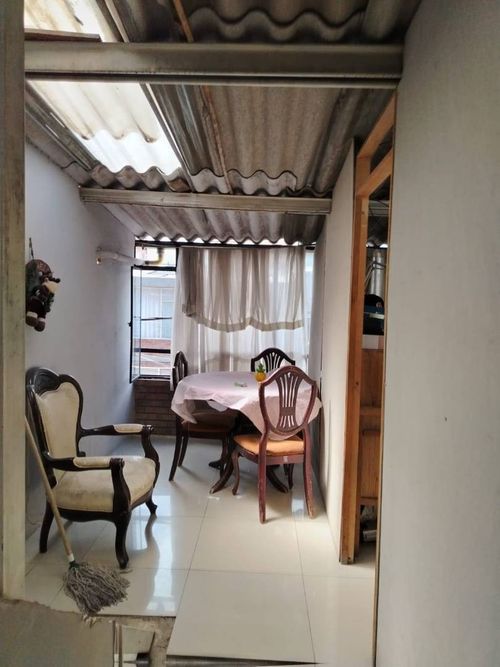 Casa de 3 alcobas en venta en Las Ferias, Bogotá, 228 m² · foto 11 de 20
