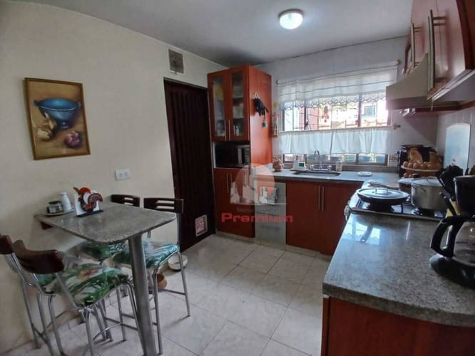 Casa de 3 alcobas en venta en Las Villas, Bogotá, 261 m² · foto 8 de 17