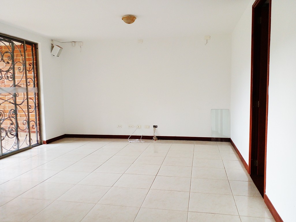 3BR House in Los naranjos (460 m²) - 3