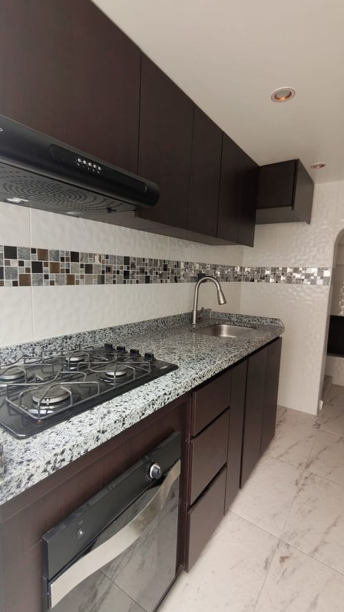 Casa de 4 alcobas en venta en Villa Mayor, Bogotá, 198 m² · foto 6 de 17